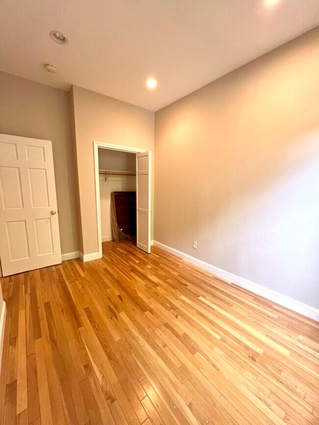 Dormitorio 2 - 400 Marlborough St