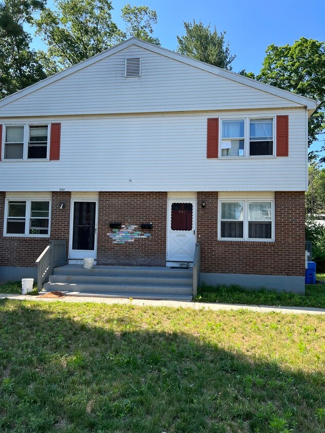 543 Hilliard St, Manchester, CT 06042 Townhome Rentals in Manchester