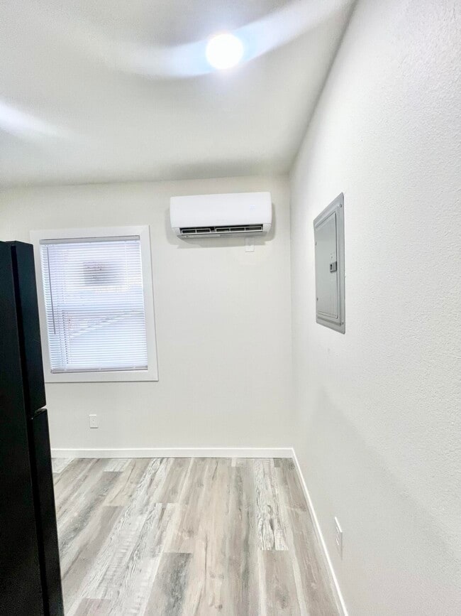 Foto del edificio - 5438 40th St