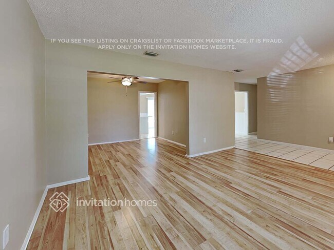 Foto del edificio - 7001 NW 11th Pl