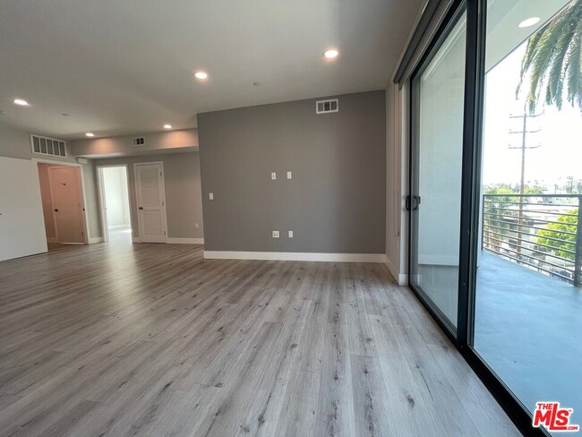 Foto del edificio - 14612 Calvert St