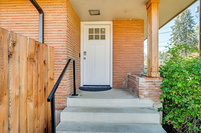 Foto del edificio - 634 NE 19th Ave