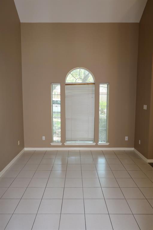 Building Photo - 12827 Deer Cove Ln