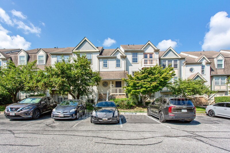 Primary Photo - 7806 Spinnaker Rd