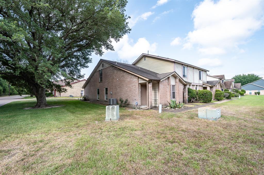 Foto principal - 2053 Country Village Blvd