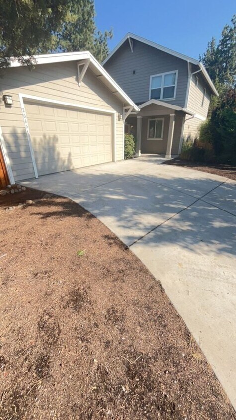 Foto principal - Cul De Sac Living with Huge Yard