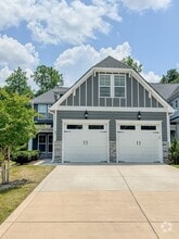 Building Photo - 62 Spruce Holw Cir
