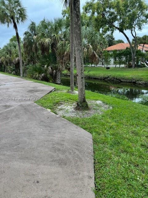Building Photo - 3100 Riverside Dr