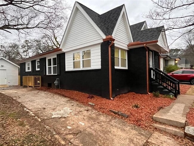 Building Photo - 1332 Thurgood St SW