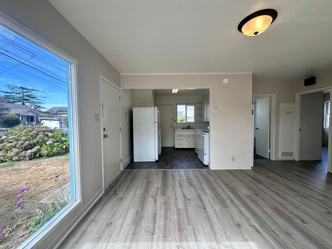 Building Photo - 1225 K St