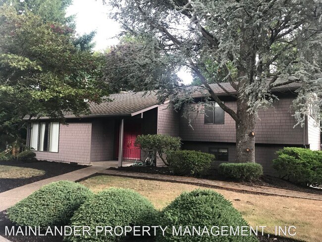 Building Photo - 4 br, 2.5 bath House - 92 TANGLEWOOD DR