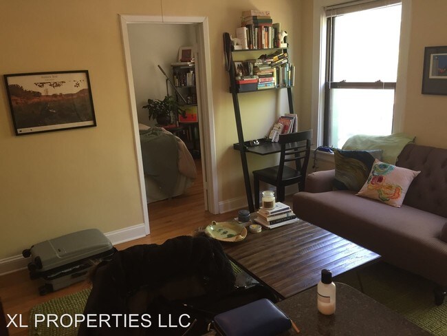 Foto del edificio - 4440 N Wolcott Ave