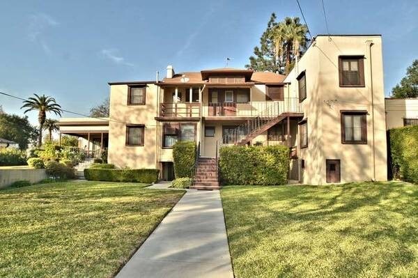 Foto del edificio - 1754 E Orange Grove Blvd