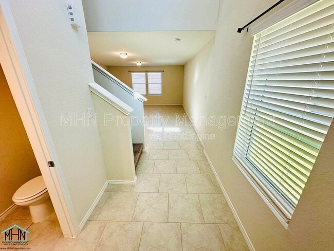 Building Photo - 11935 Sitio Plains