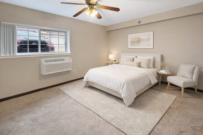 Foto del edificio - 3170 W Monroe St