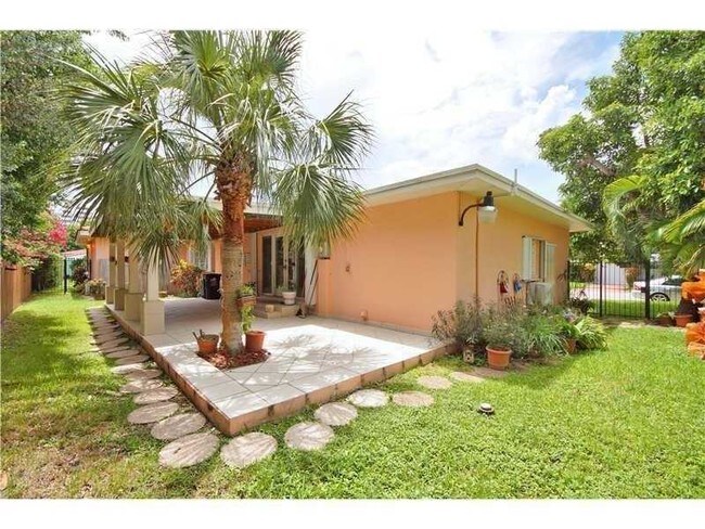 Building Photo - 8900 Abbott Ave