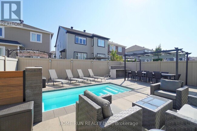 Building Photo - 754 Devario Cres