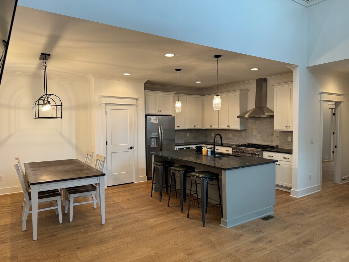 Foto principal - 1510 62nd Ave N