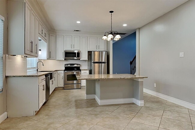 Building Photo - 1406 Chesterpoint Dr