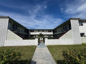 Building Photo - 6451 W Flagler St