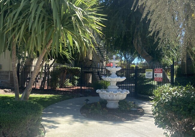 Building Photo - 959 Torrano Ave