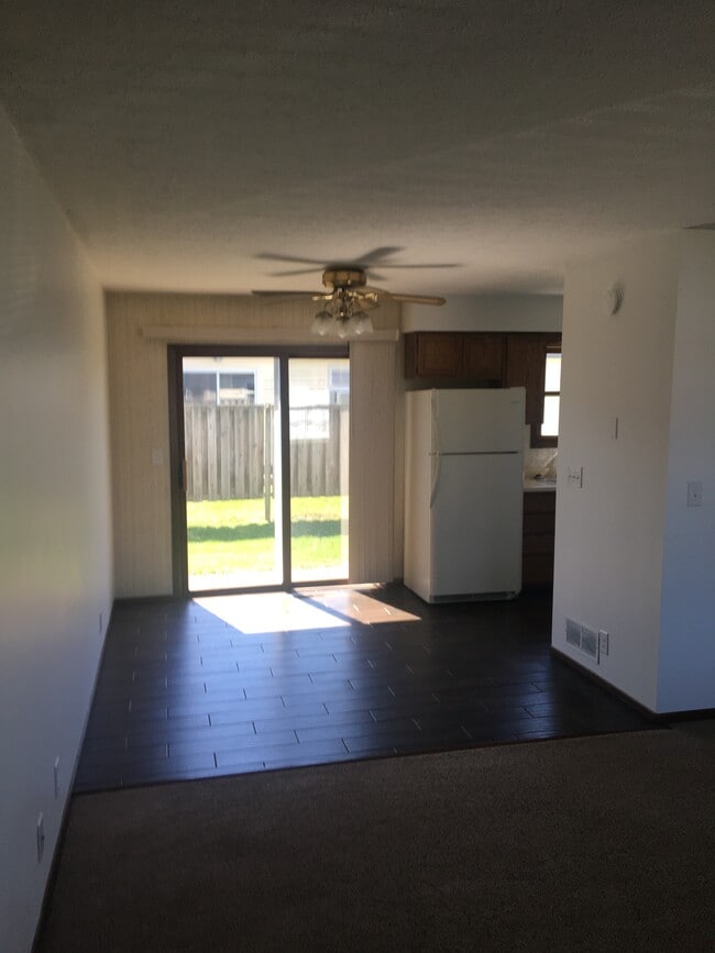 Building Photo - 37 North St