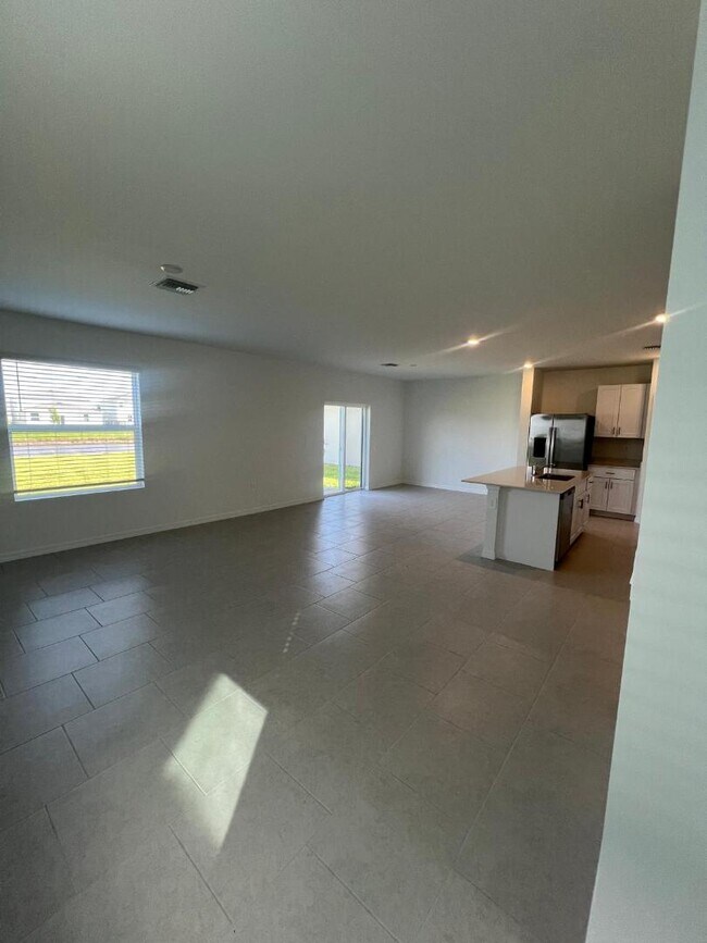 Photo - 19763 Garden Rdg court House