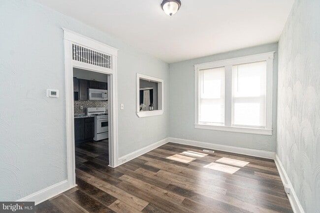 Foto del edificio - 409 Edgewood St