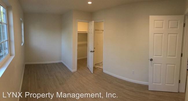 Foto del edificio - 1523 Chapala St