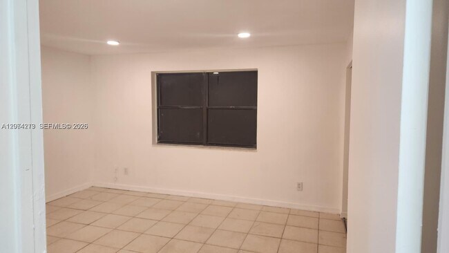 Foto del edificio - 4108 Riverside Dr