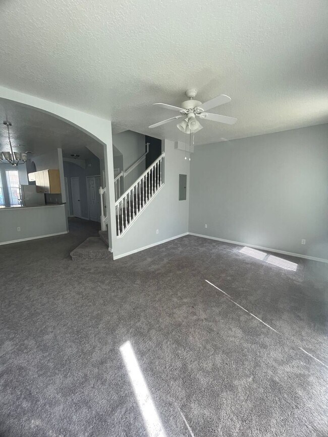 Building Photo - Townhome for rent