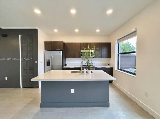 Building Photo - 9081 NW 159th St