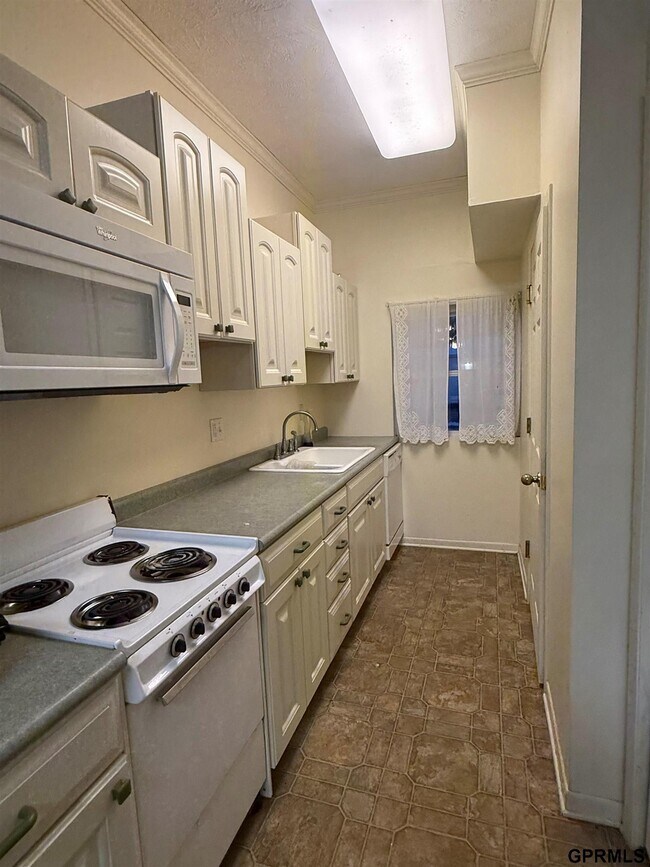 Foto del edificio - 110 E Mission Ave