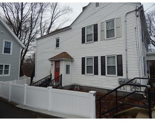 Primary Photo - 202 School St