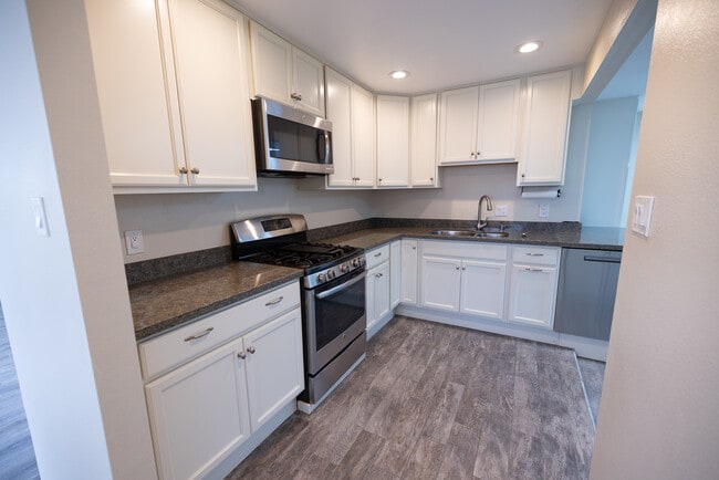 Building Photo - 3505 Idlewild Way