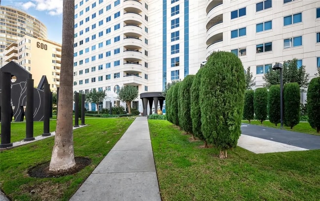 Foto del edificio - 525 E Seaside Way
