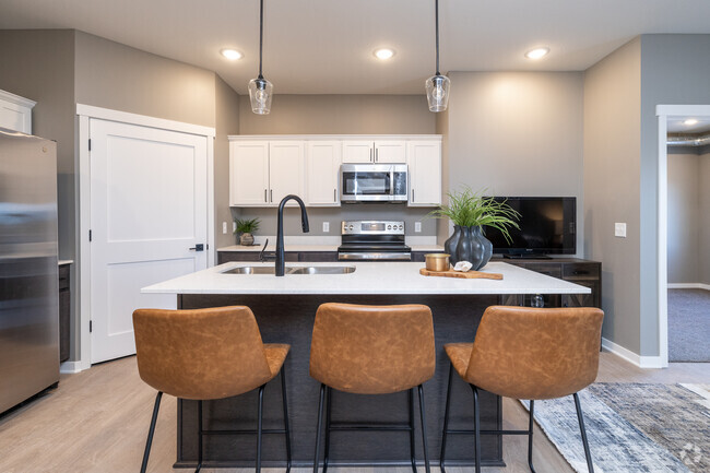 2BD, 2BA - 871SF - Kitchen - Capital Lofts