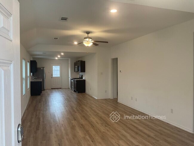 Building Photo - 18731 Faustina Way