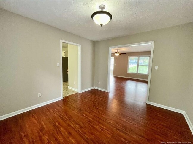 Building Photo - 5775 Sonora Pl
