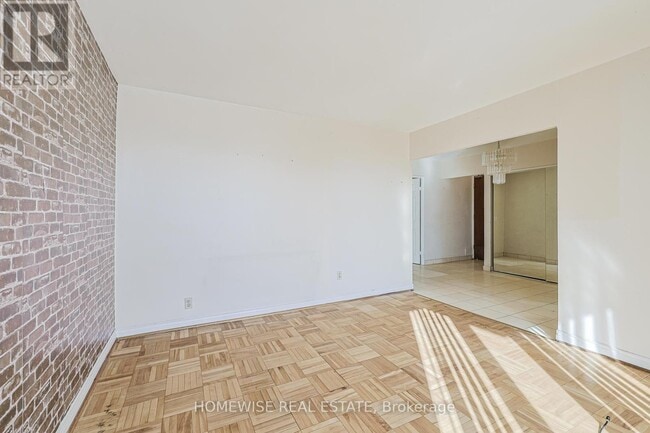 Building Photo - 485 Kingston Rd