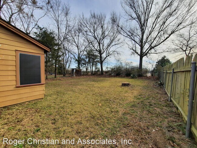 Foto del edificio - 2 br, 1 bath House - 923 Lewis Place