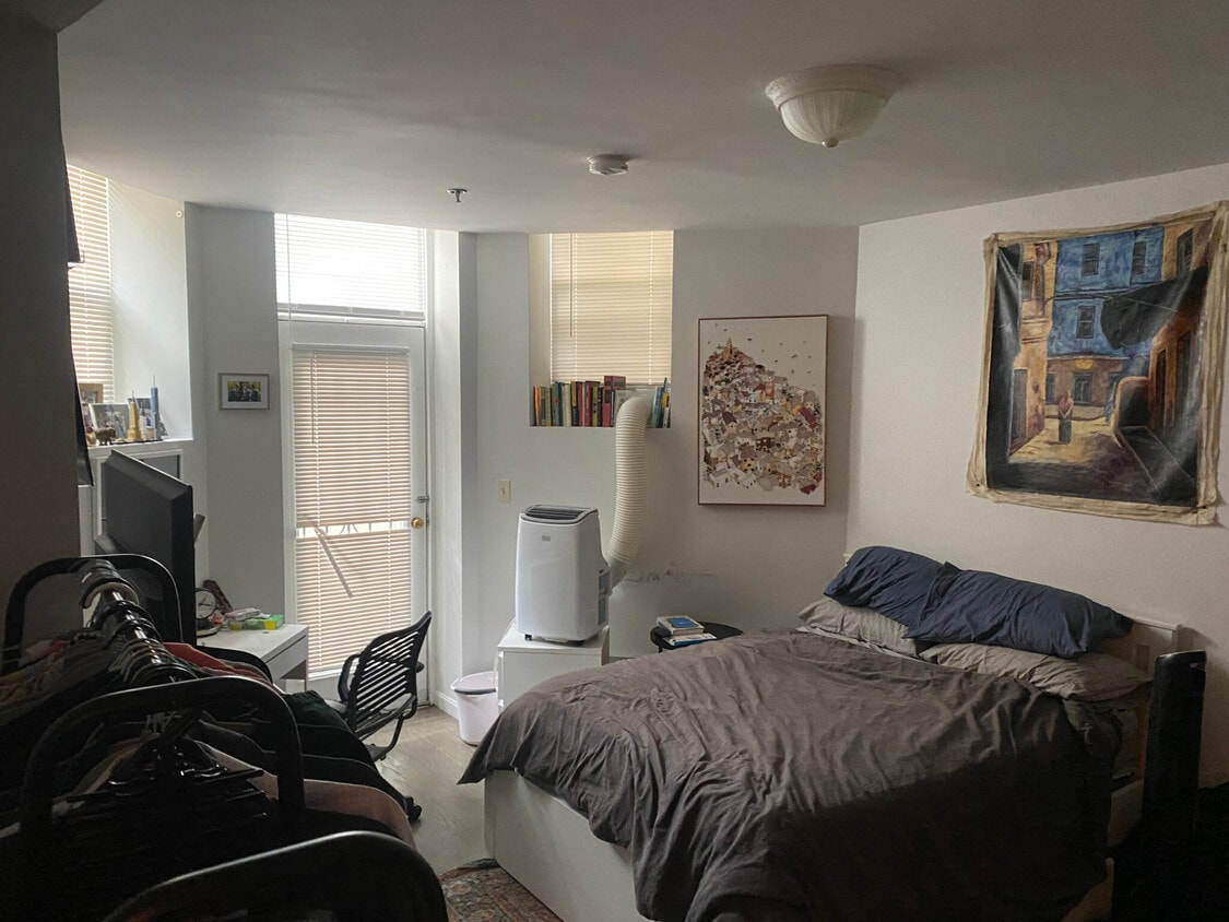 Photo - 20 Queensberry St. Unit B