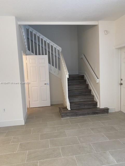Building Photo - 3908 SW 152nd Ct