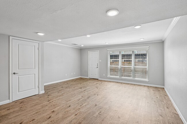 Foto del edificio - $599 first month's rent!