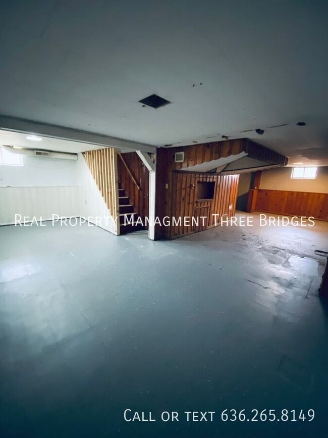 Building Photo - 317 Cameron Rd