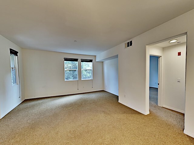 Building Photo - 259 Riverdale Ct