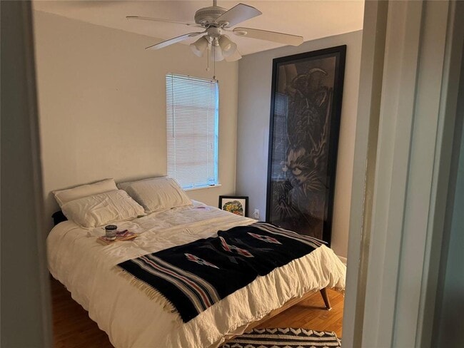 Foto del edificio - 4704 Red River St