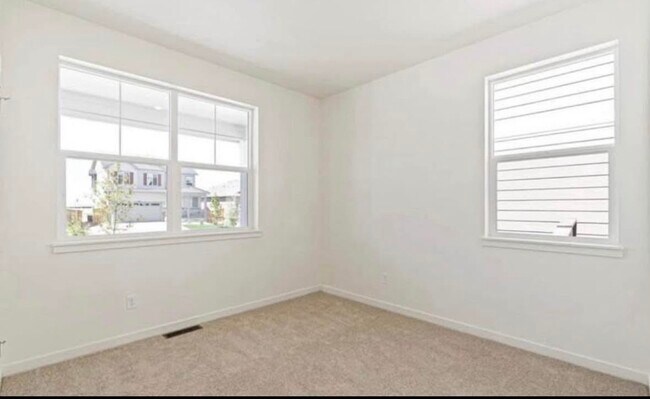 Foto del edificio - 9911 Cathay St