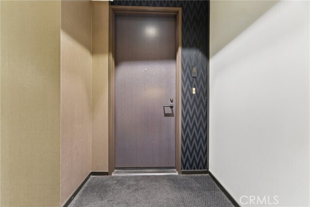 Foto del edificio - 1050 S Grand Ave