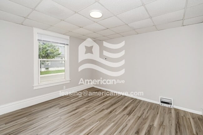Foto del edificio - 1838 N California Ave